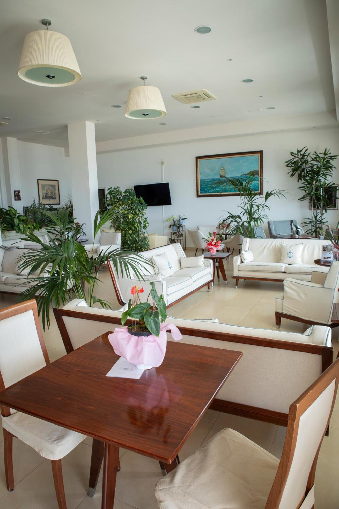 פולוניקה Hotel Parrini מראה חיצוני תמונה